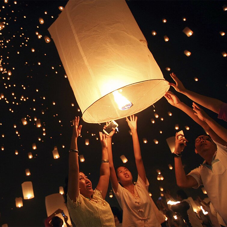 Giant paper online lanterns